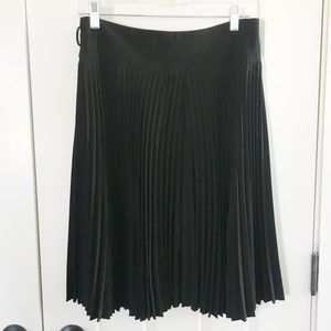8/12 FOREVER21 SKIRT